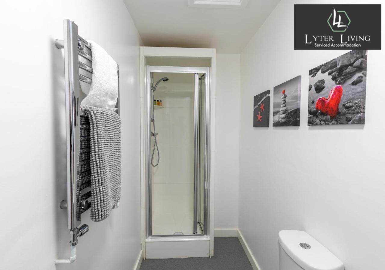 Studio Apartments By Lyter Living Desks & Wifi - Monthly Stays Available Λέστερ Εξωτερικό φωτογραφία