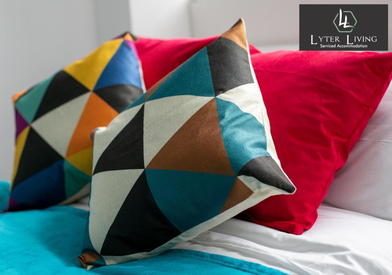 Studio Apartments By Lyter Living Desks & Wifi - Monthly Stays Available Λέστερ Εξωτερικό φωτογραφία