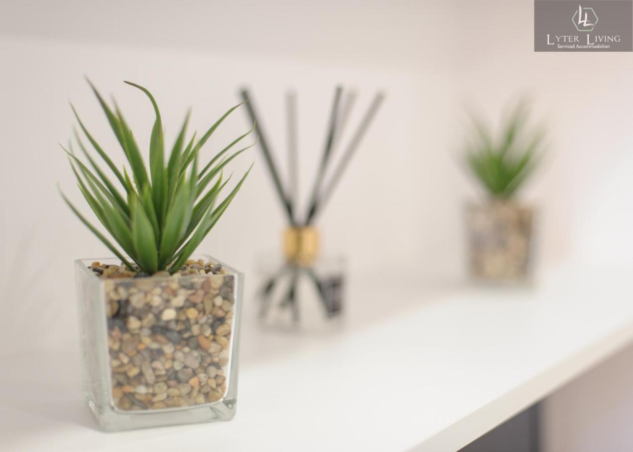 Studio Apartments By Lyter Living Desks & Wifi - Monthly Stays Available Λέστερ Εξωτερικό φωτογραφία
